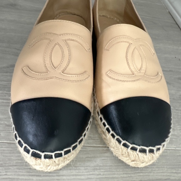 Espadrilles - Picture 3 of 5